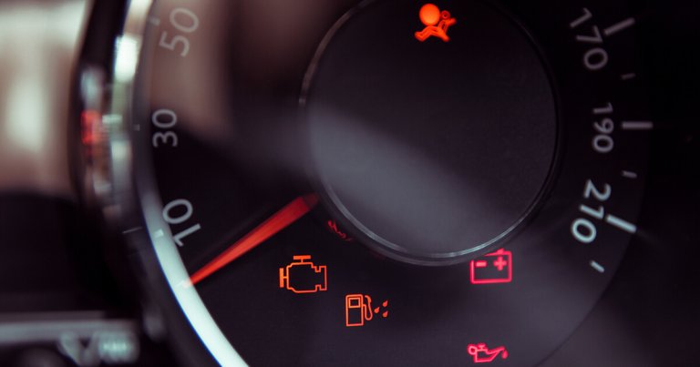 poruchy automobilu ridici jednotky