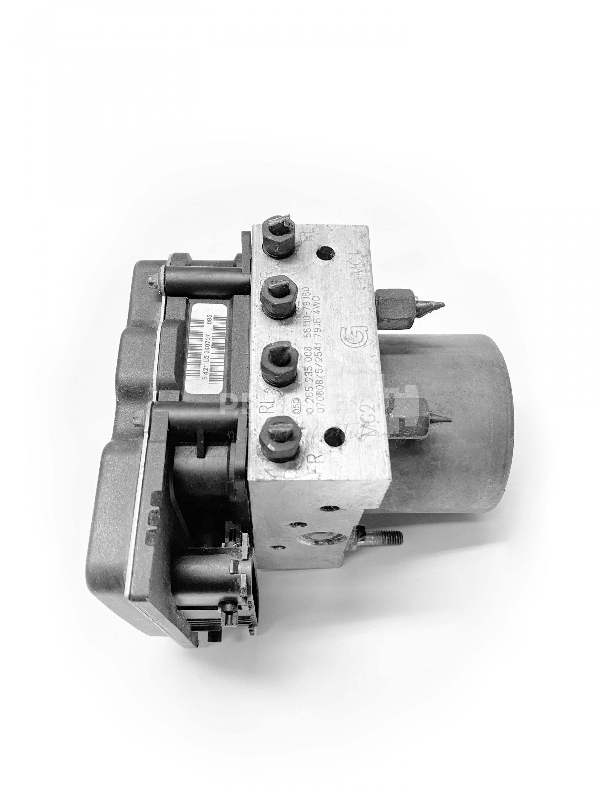 0265950462 0265235008 56110-79JB0 ABS jednotka SUZUKI SX4 0265950462 0265235008 56110-79JB0 ABS jednotka SUZUKI SX4