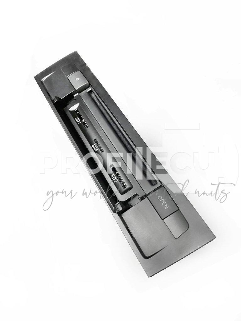 8T1035666A 8T1035666 A Jednotka MMI AUDI A4 A5 Q5
