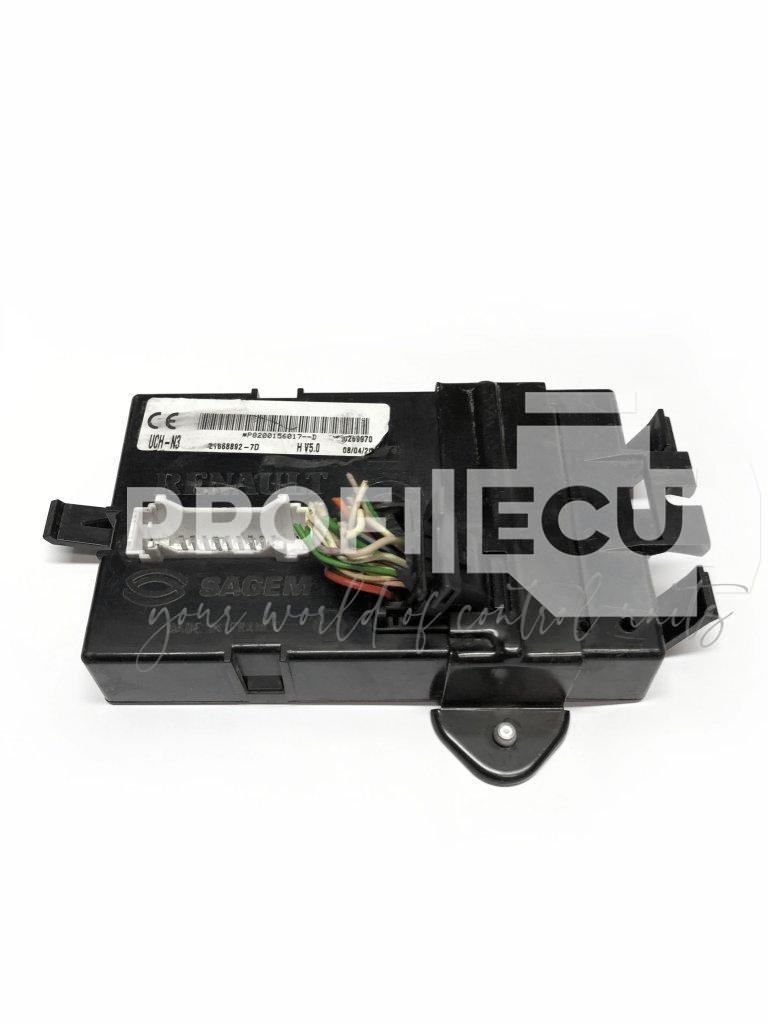 UCH-N3 P8200156017D P8200156017 D 21668892 BCM jednotka RENAULT TRAFIC