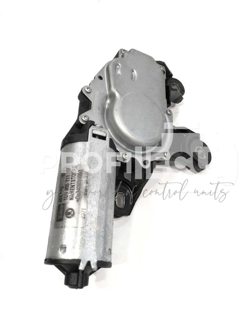 1U0955711 1U0 955 711 Motorek stěračů ŠKODA
